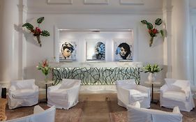 International House Hotel